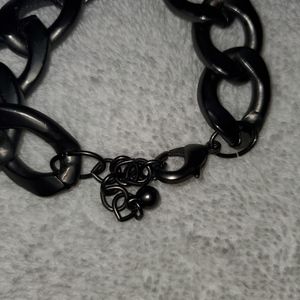Dark metal chain bracelet